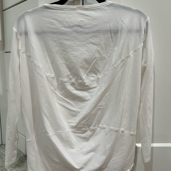 (2200) LULULEMON BACK in ACTION Long Sleeve P2P=22" Oversized - Picture 7 of 7